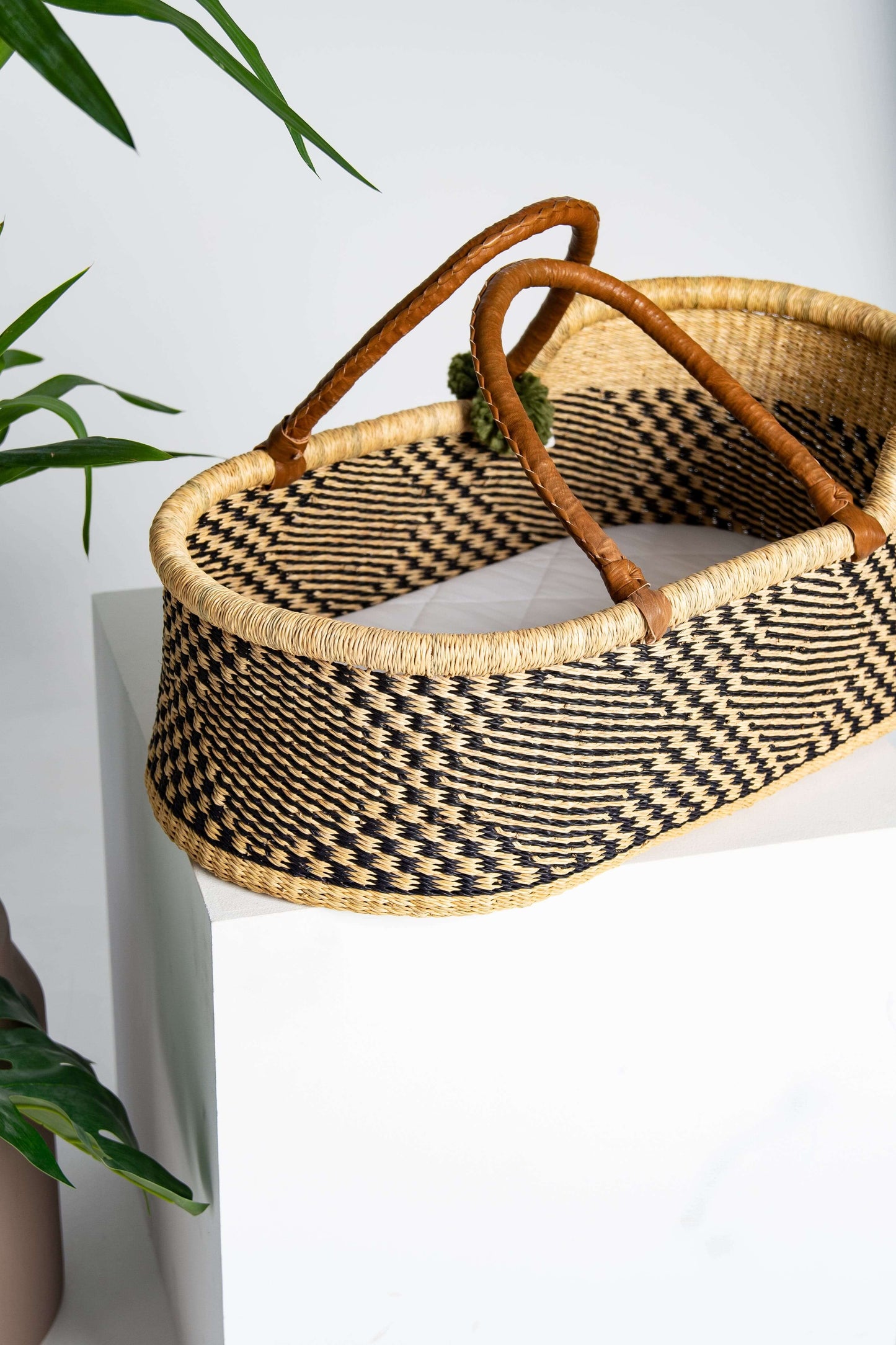 KidooCrafts African Moses Basket with Mattress