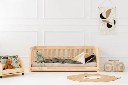 Babybett aus Holz